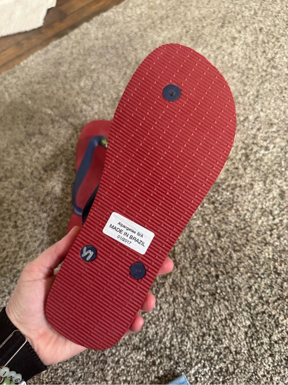 Havaianas Red Flip Flops with Navy Straps and Brazilian Flag Detail - Picture 4 of 4
